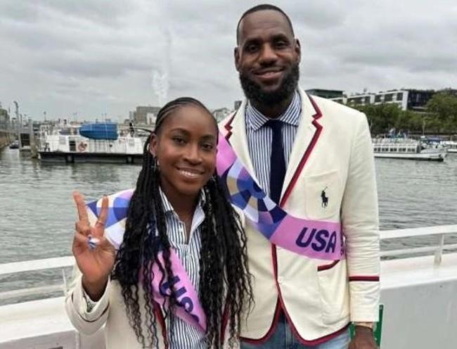 高芙谈奥运与詹姆斯担任旗手