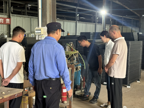 中玉束哈 郑州瑞茂通携手银川经开区共建宁夏智通供应链公司今日正式揭牌