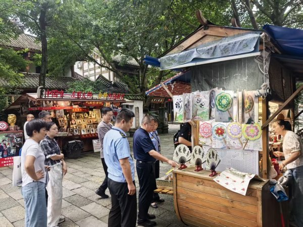 云沪深配资 护航“双节”消费环境 成都开展节前旅游景区价格专项巡查